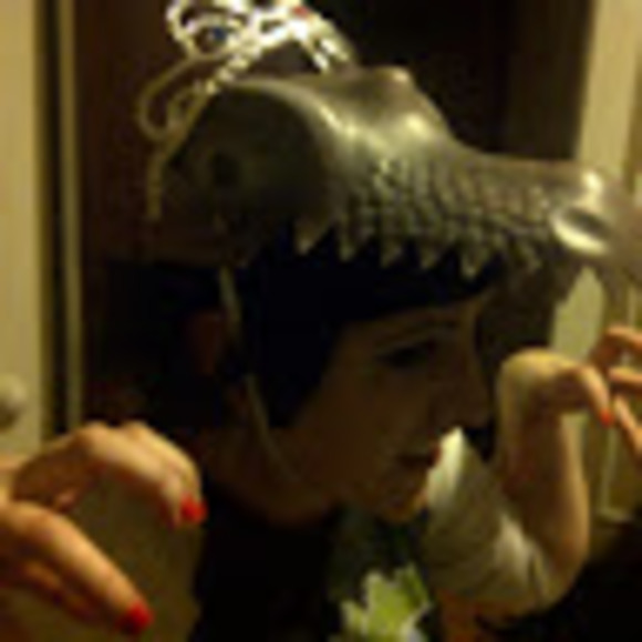 Meet your Posher, Stefanie - Picture 1 of 1